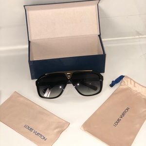 Auth Louis Vuitton Evidence Sunglasses